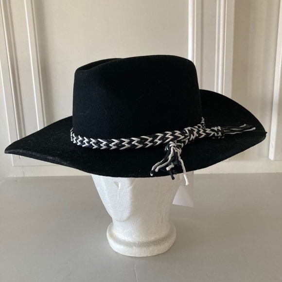 NWT Mossant Free People Wild Heart Braided Trim Black Felt Hat Sz M